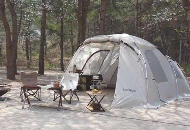 여름 캠핑 및 가족 여행 위한 원터치 텐트 추천 제품 스노우라인